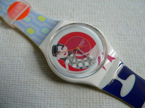 Swatch Hello Petula GW136