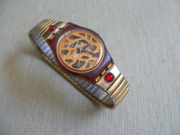 Beaujolais LR109 Swatch Watch (Preowned)