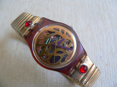 Beaujolais LR109 Swatch Watch (Preowned)