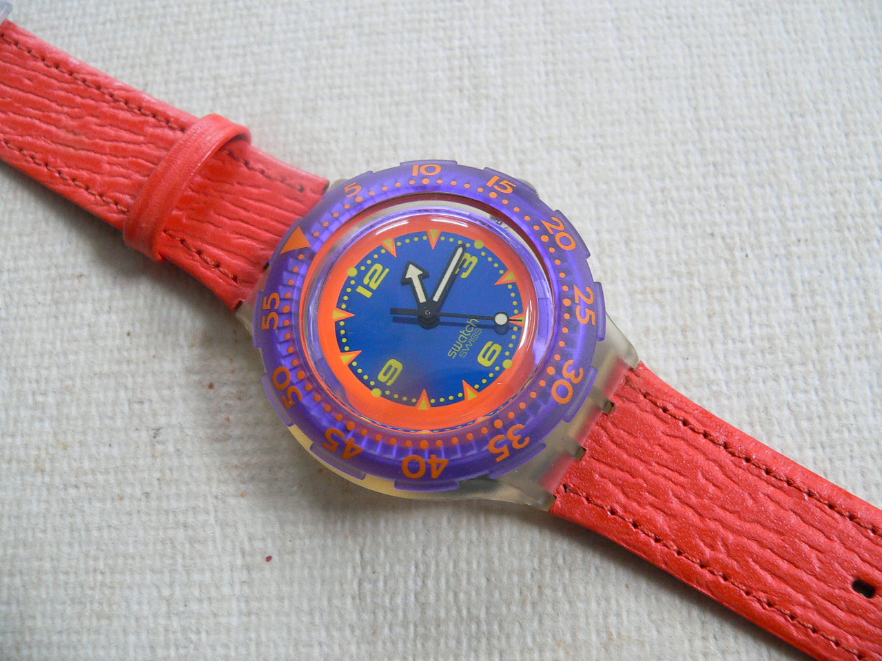 SWATCH SCUBA200 超珍品 時計全体が光る 未使用 電池交換済