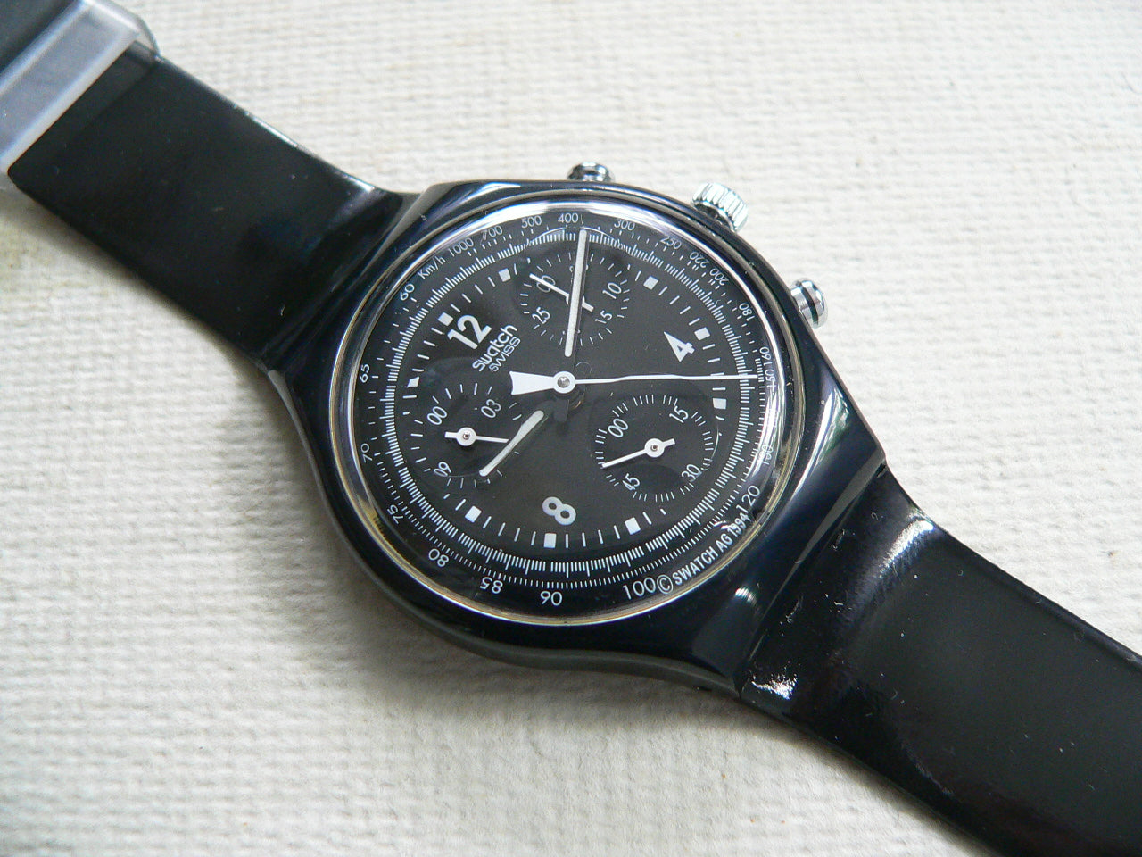 Swatch Chrono ブラック/ブルー Swatch Kaicco Black Dial Men's Chronograph Watch Item No